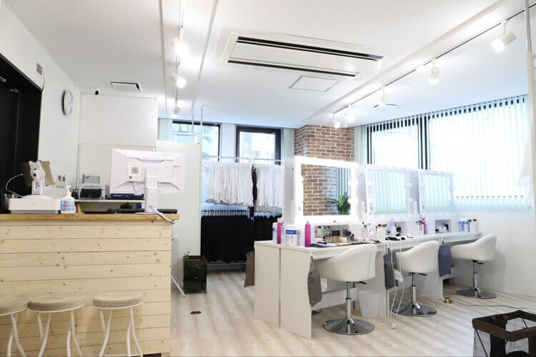 名古屋に新規オープン！注目の就活写真を撮れるお店「スタジオインディ」を紹介します1