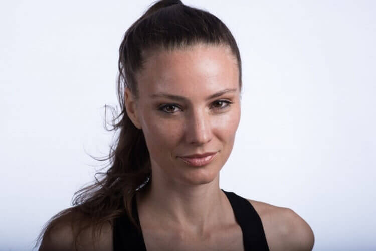 就活の写真は前髪をあげる髪型でもOK？好印象に見せる方法をプロが解説10