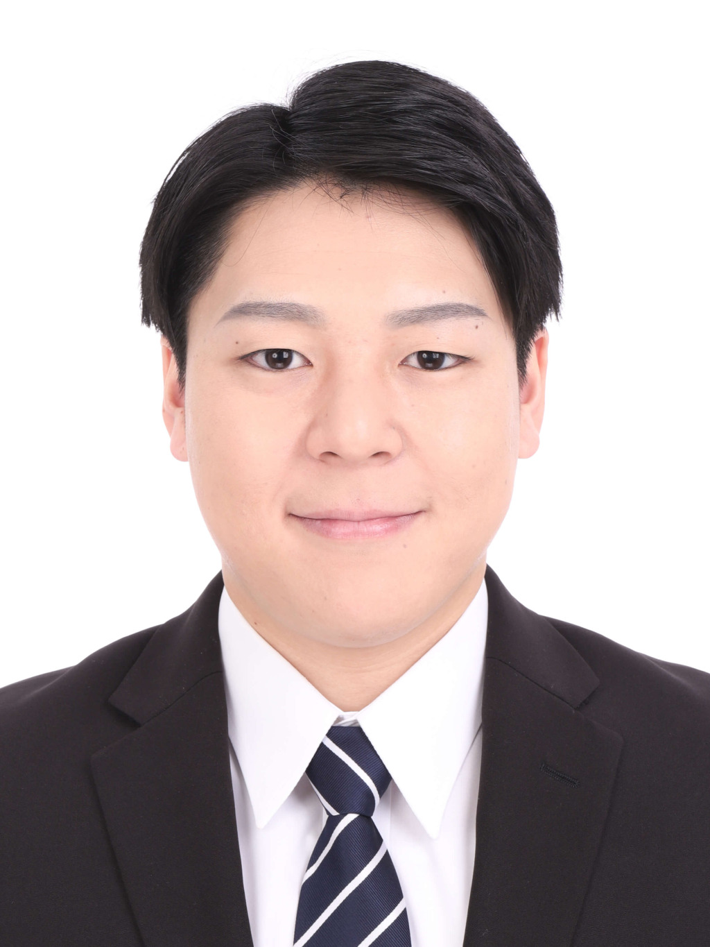 女子就活生の証明写真のビフォー