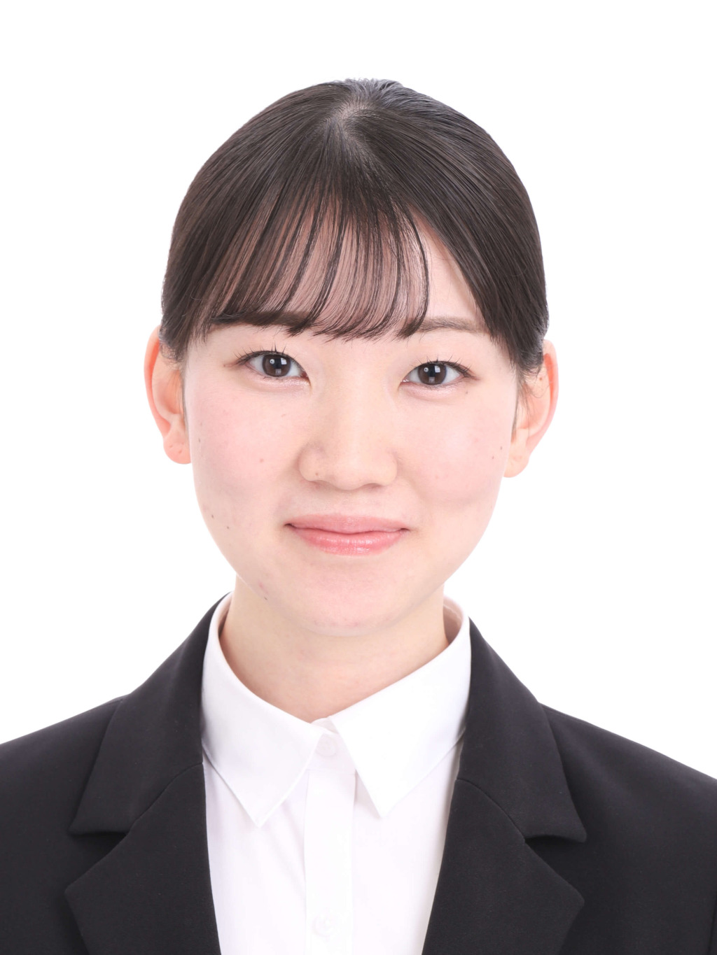 女子就活生の証明写真のビフォー