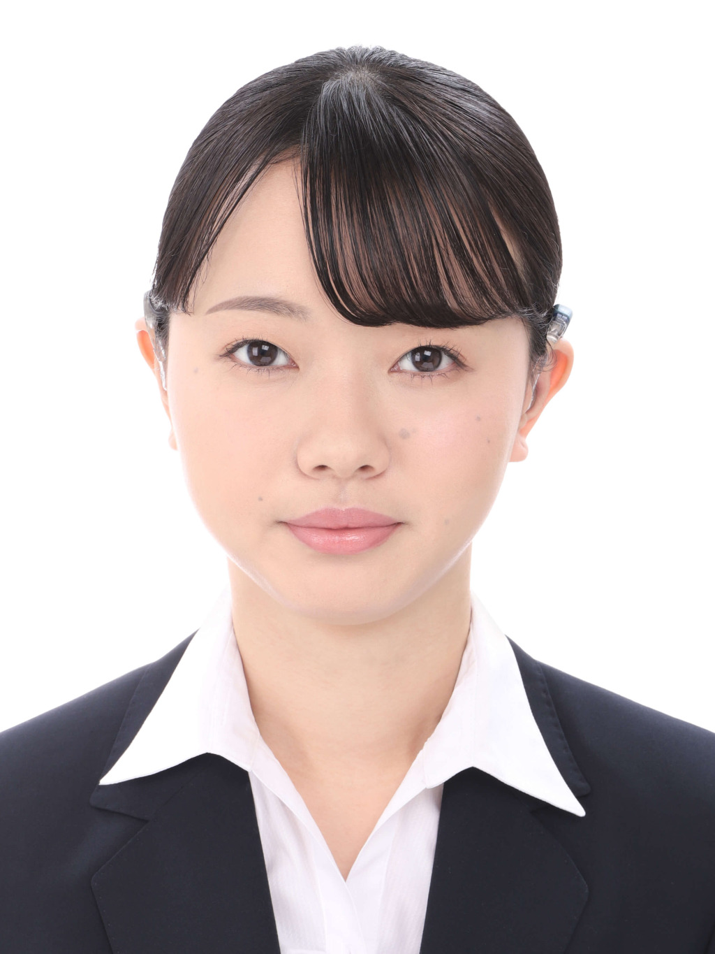 女子就活生のプロがヘアメイクして、撮影指導をした証明写真のアフター