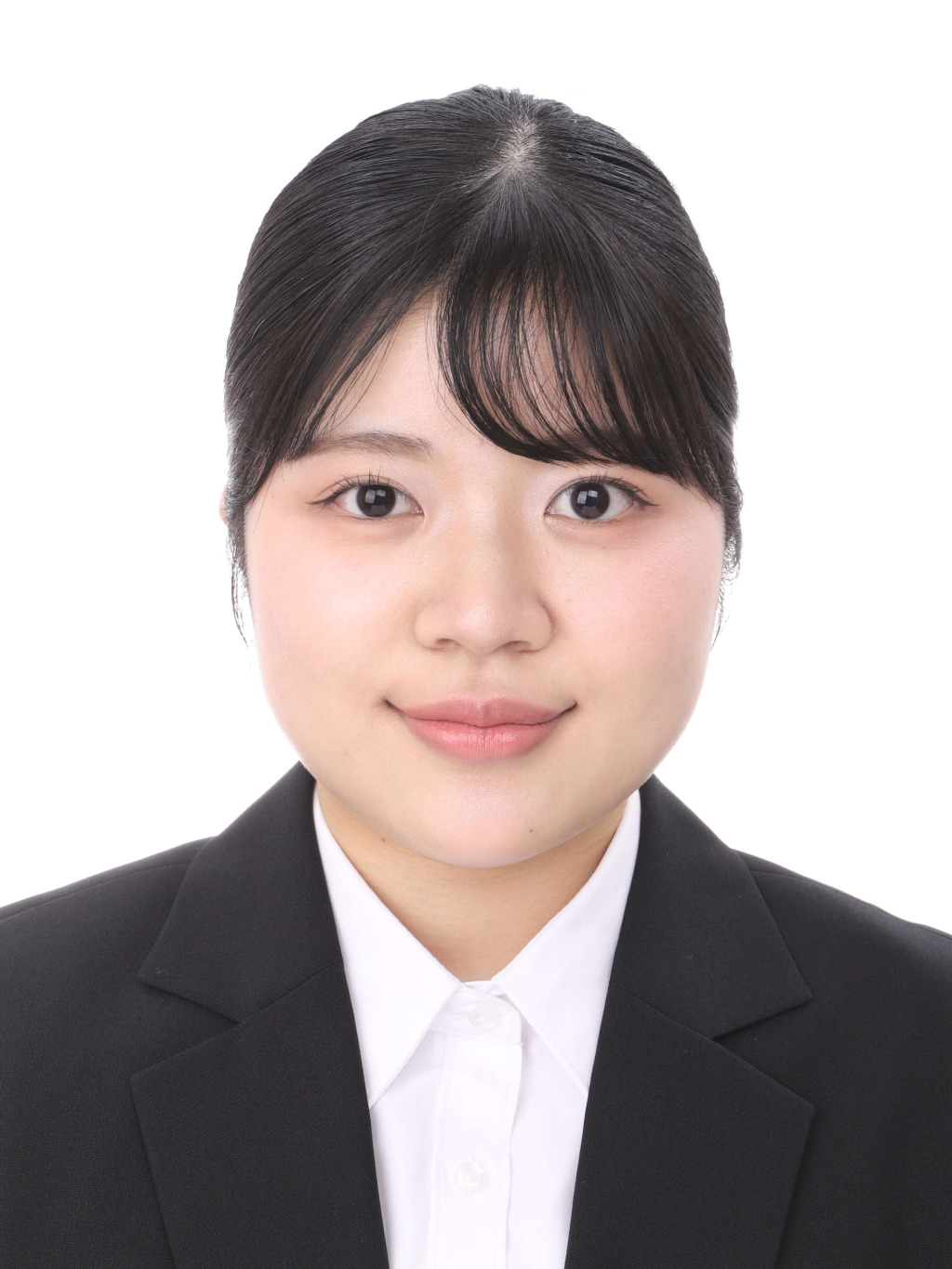 女子就活生の証明写真のビフォー