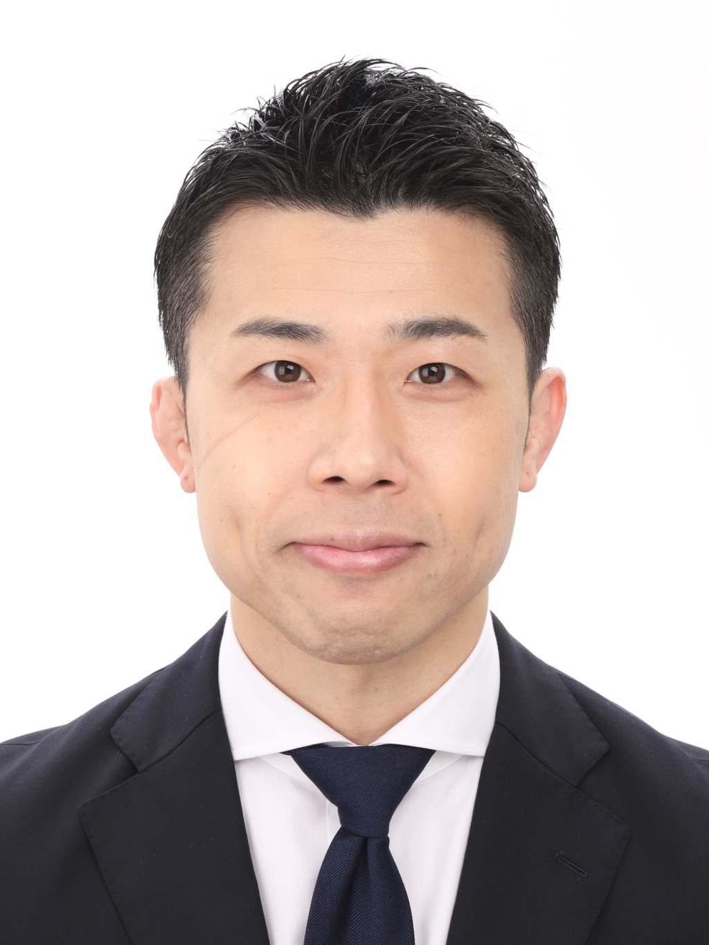 女子就活生の証明写真のビフォー