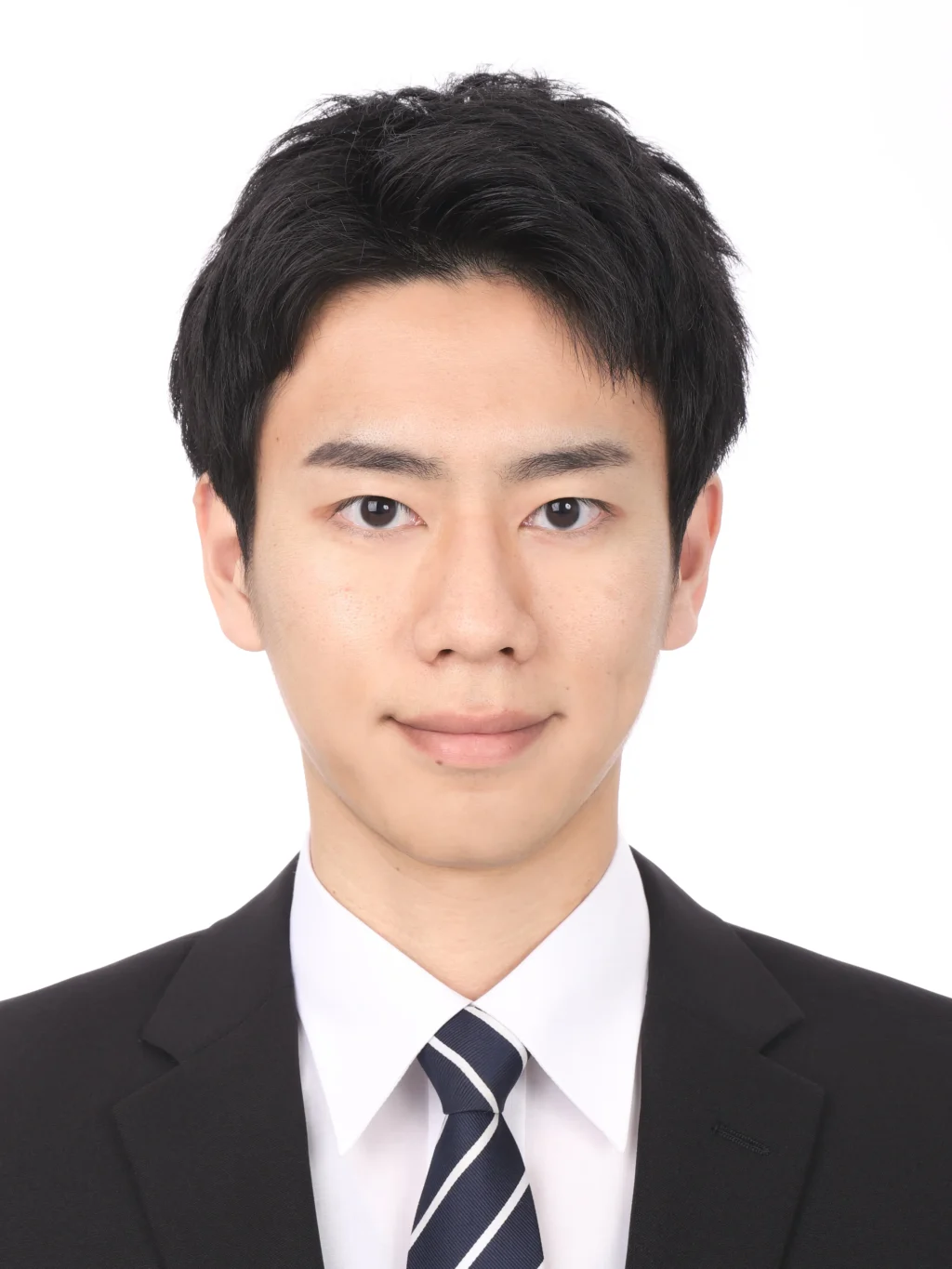 女子就活生のプロがヘアメイクして、撮影指導をした証明写真のアフター