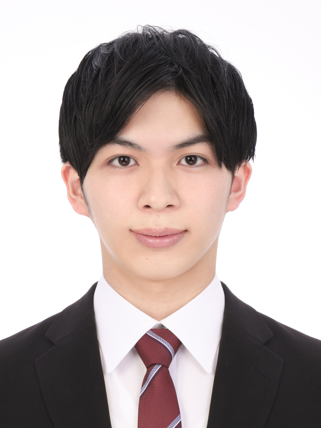 女子就活生のプロがヘアメイクして、撮影指導をした証明写真のアフター