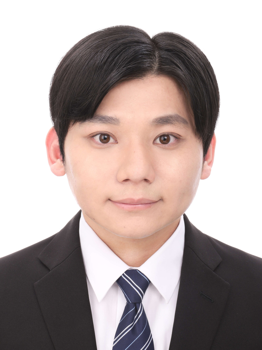 女子就活生のプロがヘアメイクして、撮影指導をした証明写真のアフター