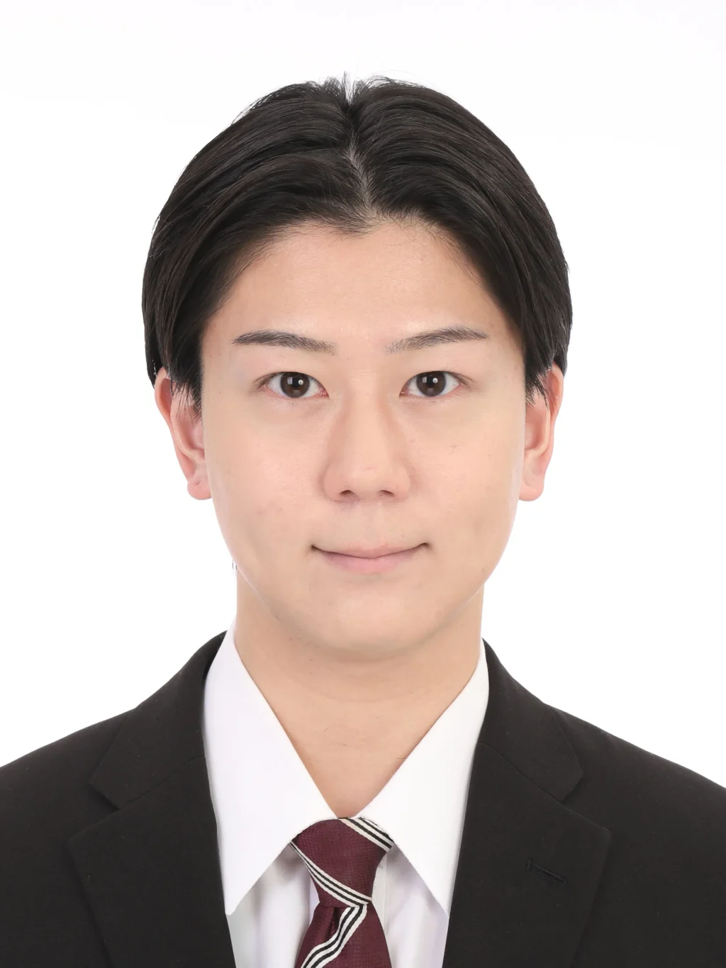 女子就活生の証明写真のビフォー