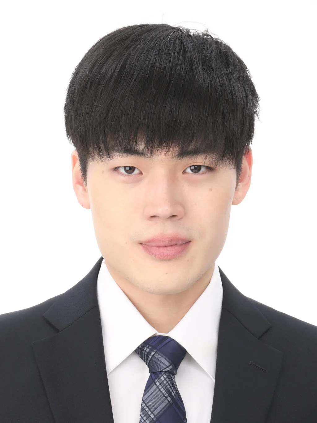 女子就活生の証明写真のビフォー