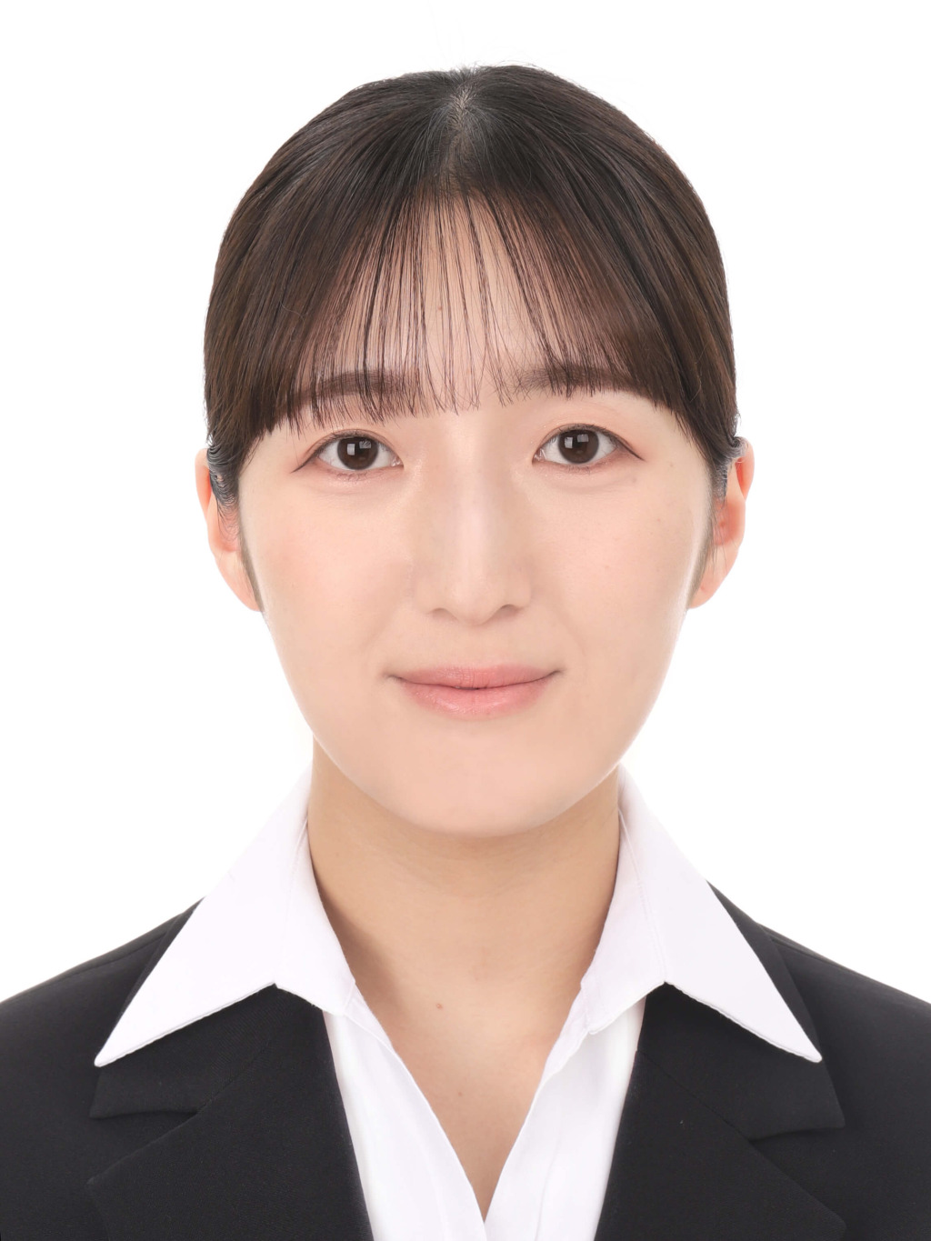 女子就活生のプロがヘアメイクして、撮影指導をした証明写真のアフター