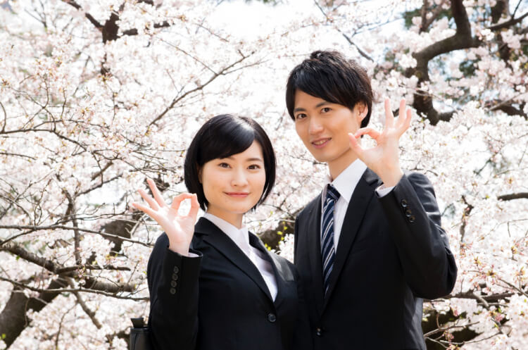 就活生必見！就活の証明写真で好印象を与える「髪型」4パターンを紹介アイキャッチ