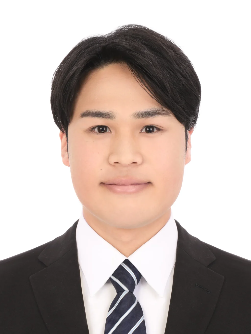 女子就活生のプロがヘアメイクして、撮影指導をした証明写真のアフター