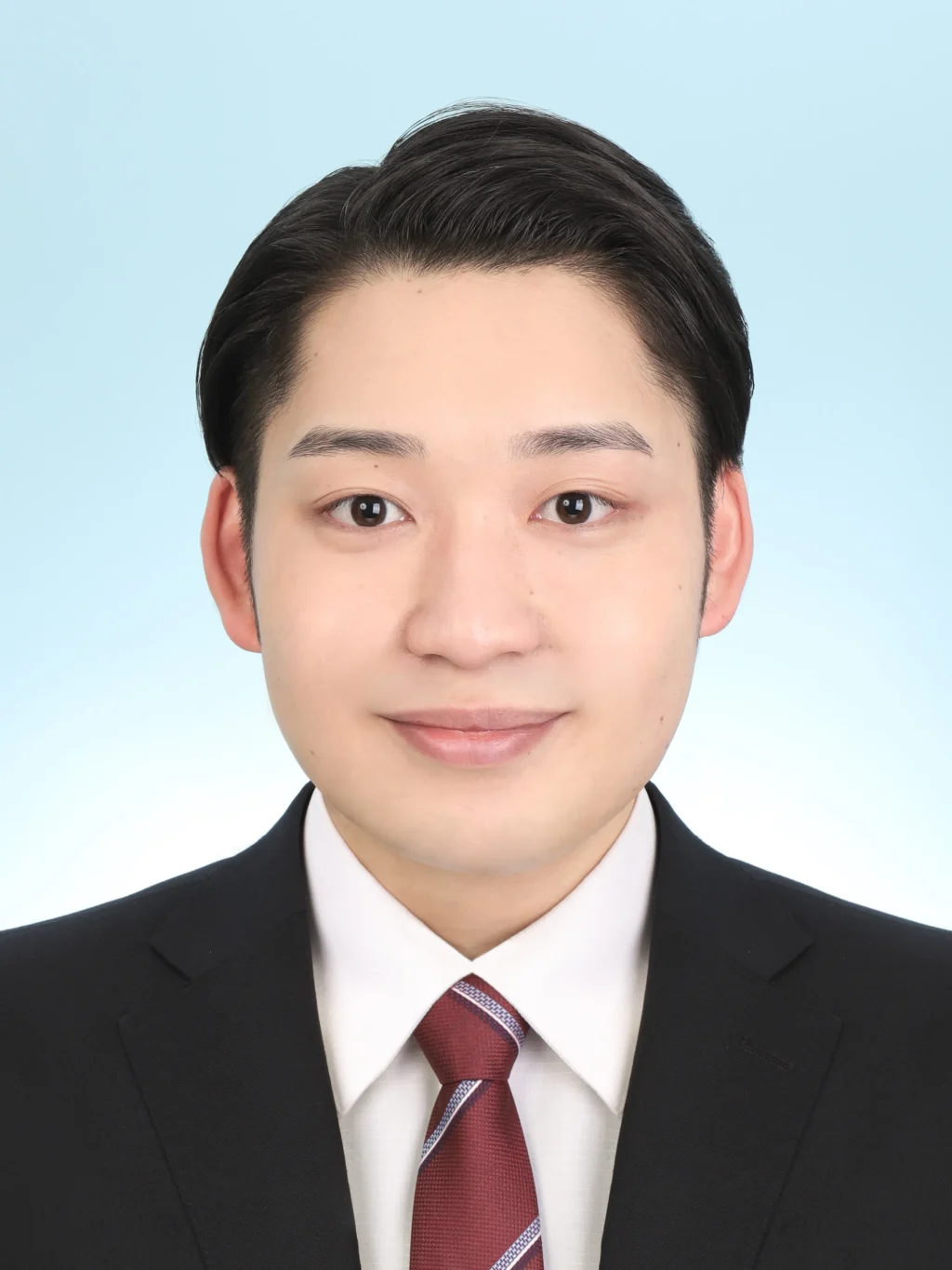 女子就活生のプロがヘアメイクして、撮影指導をした証明写真のアフター