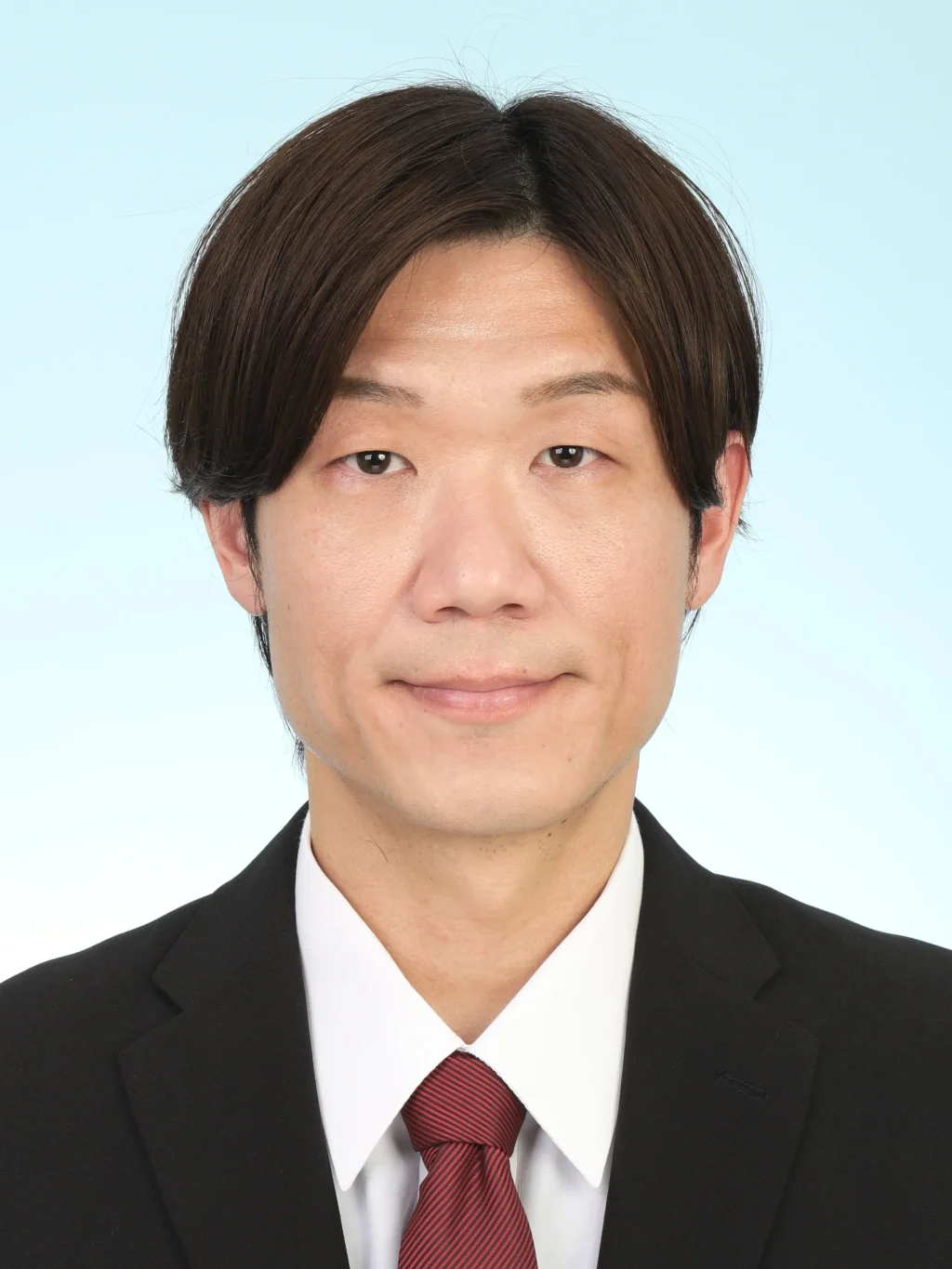 女子就活生の証明写真のビフォー