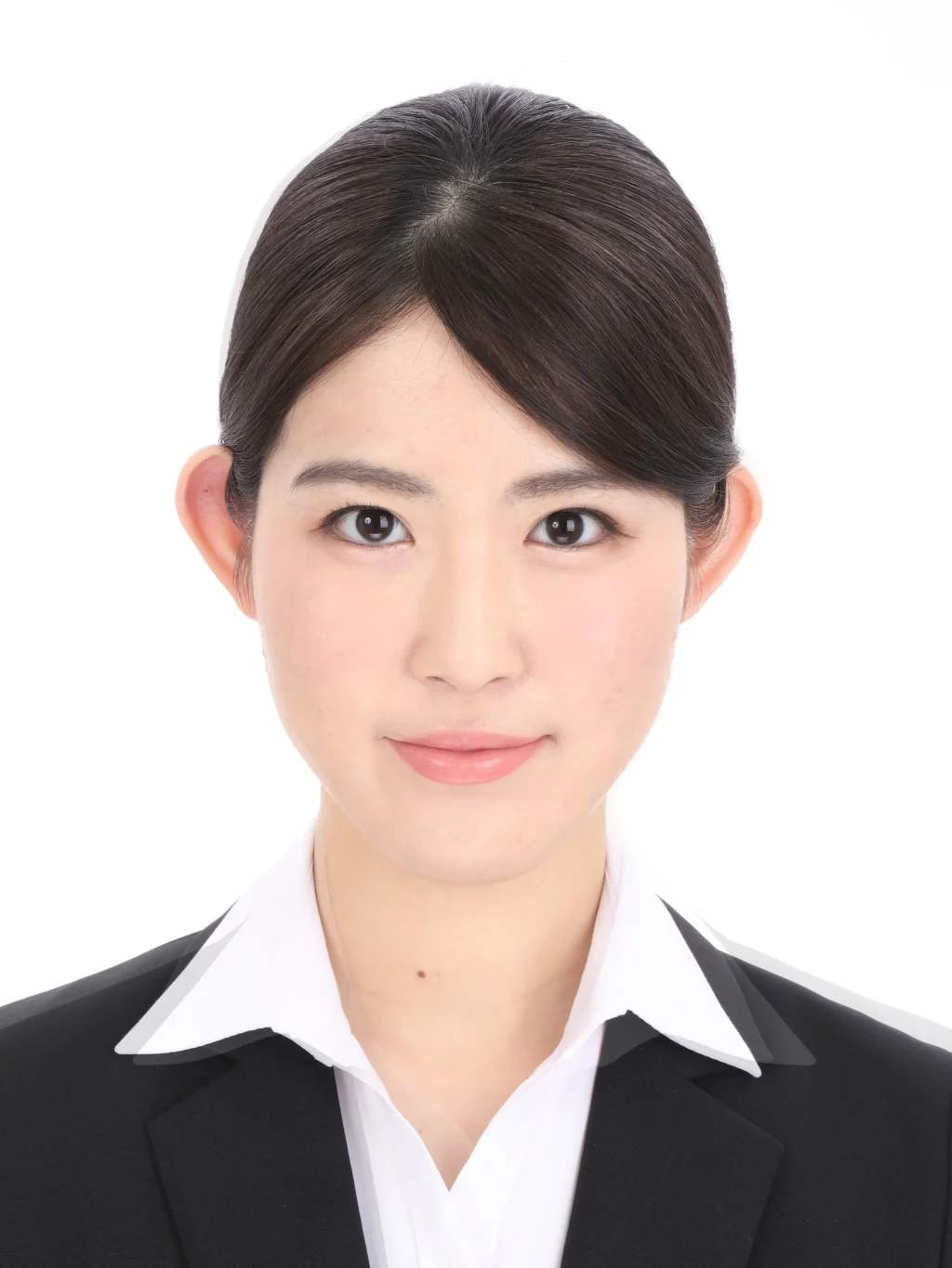 女子就活生の証明写真のビフォー