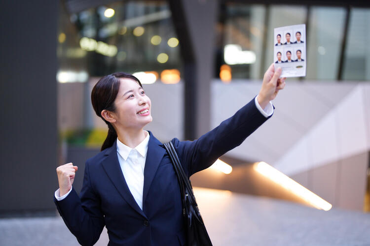 就活の証明写真を「ボックス」で撮ると落ちやすい？写真館と徹底比較1