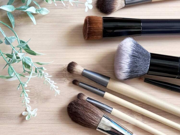 就活の証明写真に適した「涙袋メイク」の方法｜おすすめアイテムも紹介2