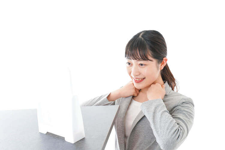 女子必見｜就活の証明写真で着るべき「スーツ」の色や柄を詳しく紹介2