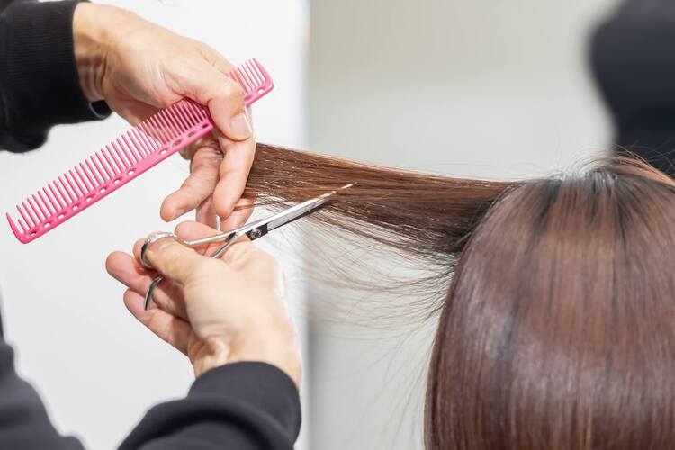 就活証明写真の撮影前は「美容院」に行くべき？オーダー内容も紹介3