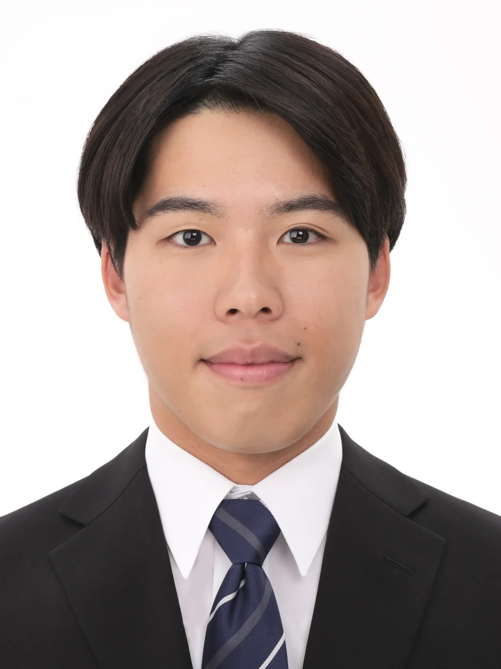 女子就活生のプロがヘアメイクして、撮影指導をした証明写真のアフター