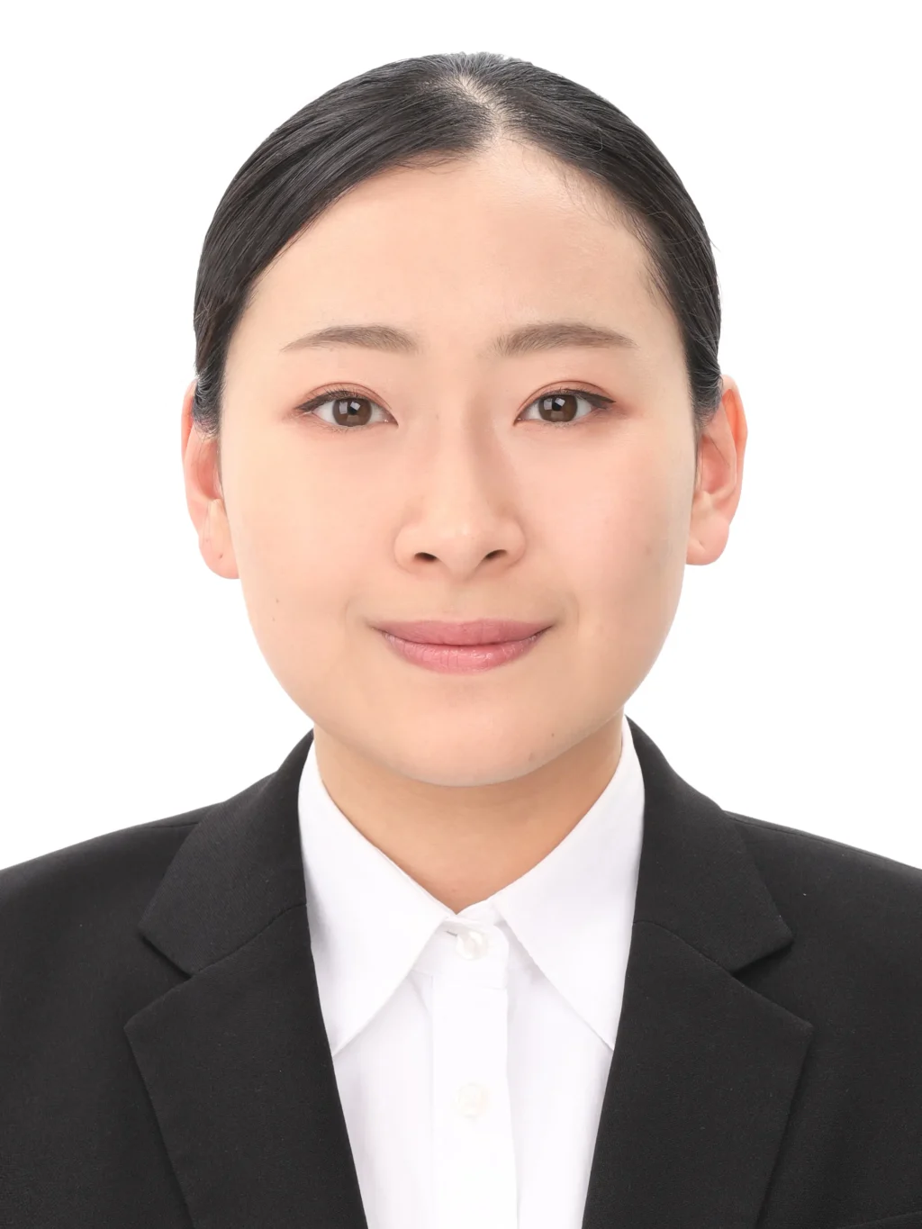 女子就活生のプロがヘアメイクして、撮影指導をした証明写真のアフター