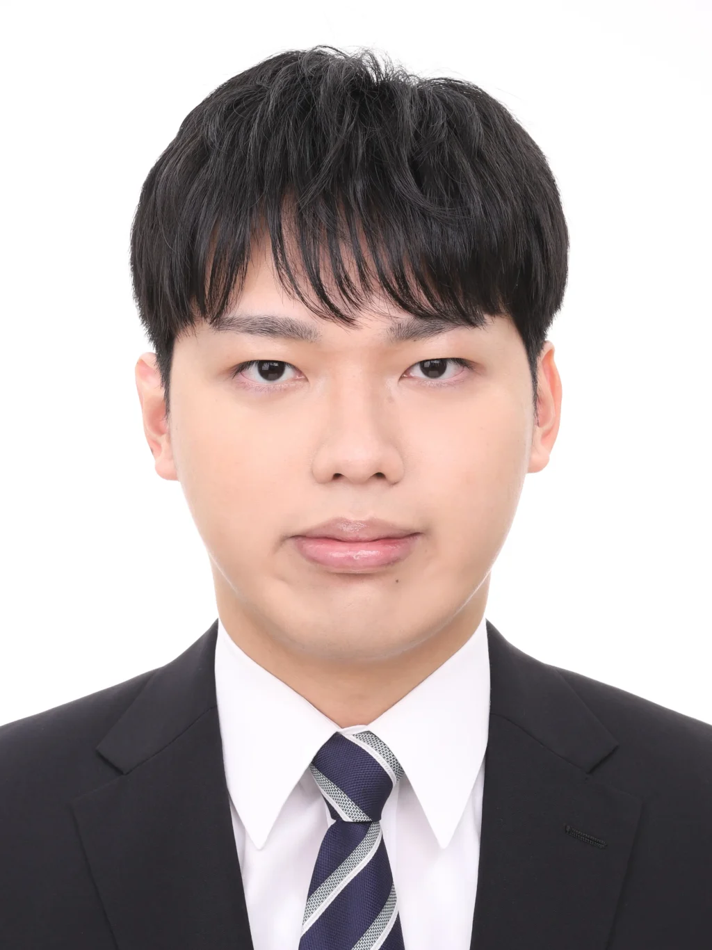 女子就活生のプロがヘアメイクして、撮影指導をした証明写真のアフター