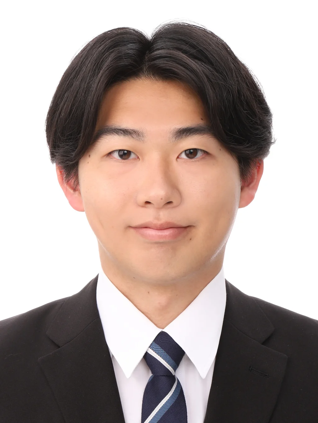 女子就活生のプロがヘアメイクして、撮影指導をした証明写真のアフター