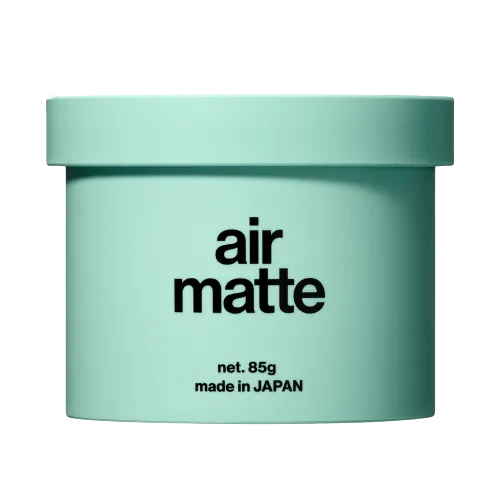 女子が「オールバック」で就活の証明写真を撮影するのはNG？セット方法も紹介3