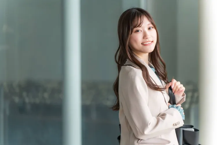 女子必見！就活の証明写真に適した「3つの前髪」をプロが解説！2