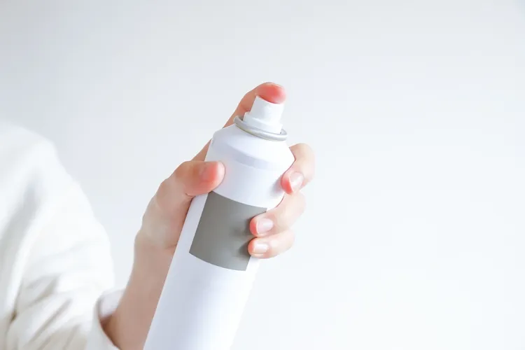 就活証明写真はスプレーを使おう｜プロが選んだスプレー3選も紹介3