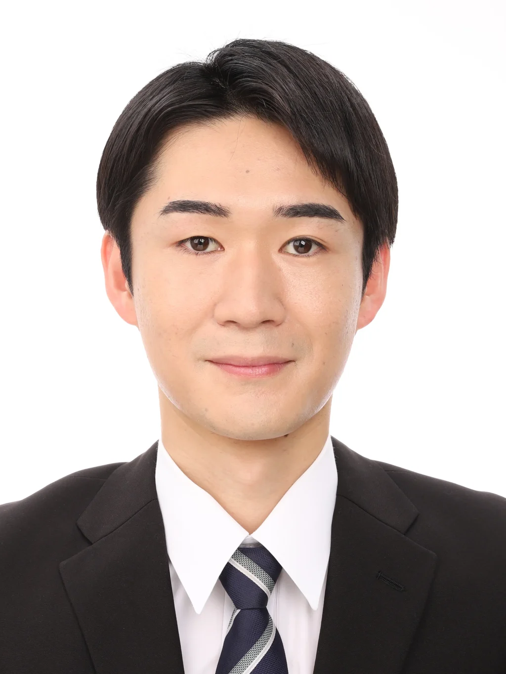 女子就活生の証明写真のビフォー