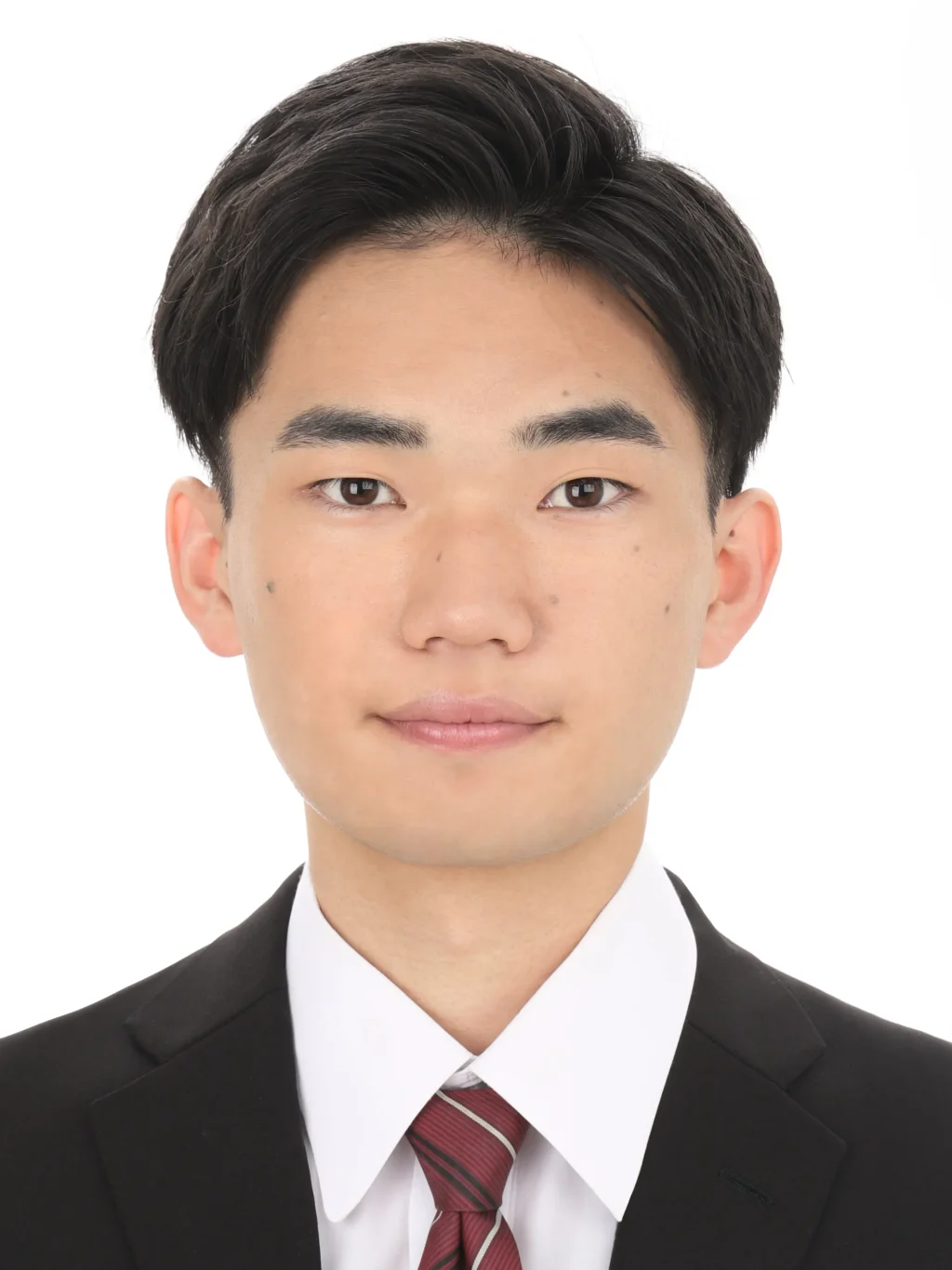 女子就活生のプロがヘアメイクして、撮影指導をした証明写真のアフター