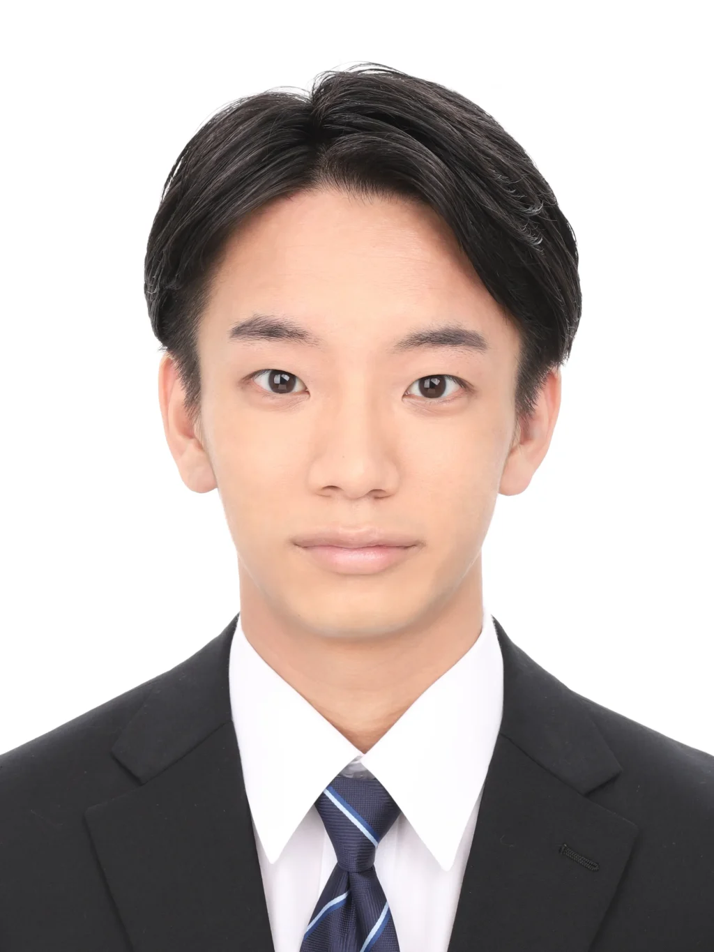 女子就活生のプロがヘアメイクして、撮影指導をした証明写真のアフター