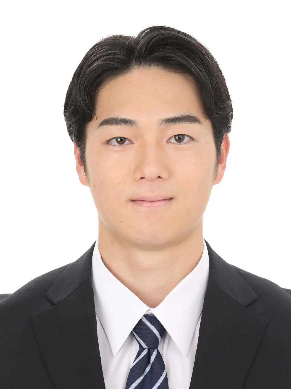 女子就活生の証明写真のビフォー