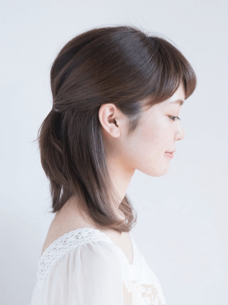 女性編インターン用写真に適した髪型特集！髪色や前髪の条件も解説1