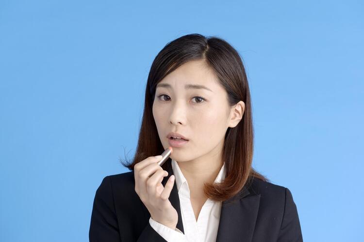 女性必見！転職に役立つ「証明写真」の撮り方のコツを紹介！NG例も1