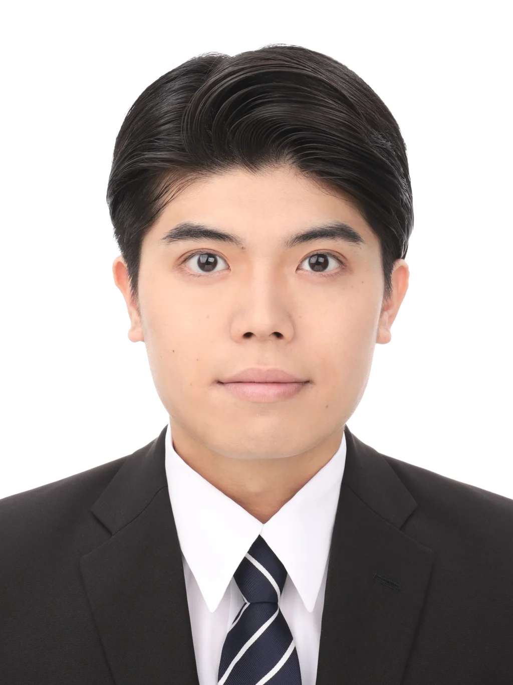 女子就活生のプロがヘアメイクして、撮影指導をした証明写真のアフター