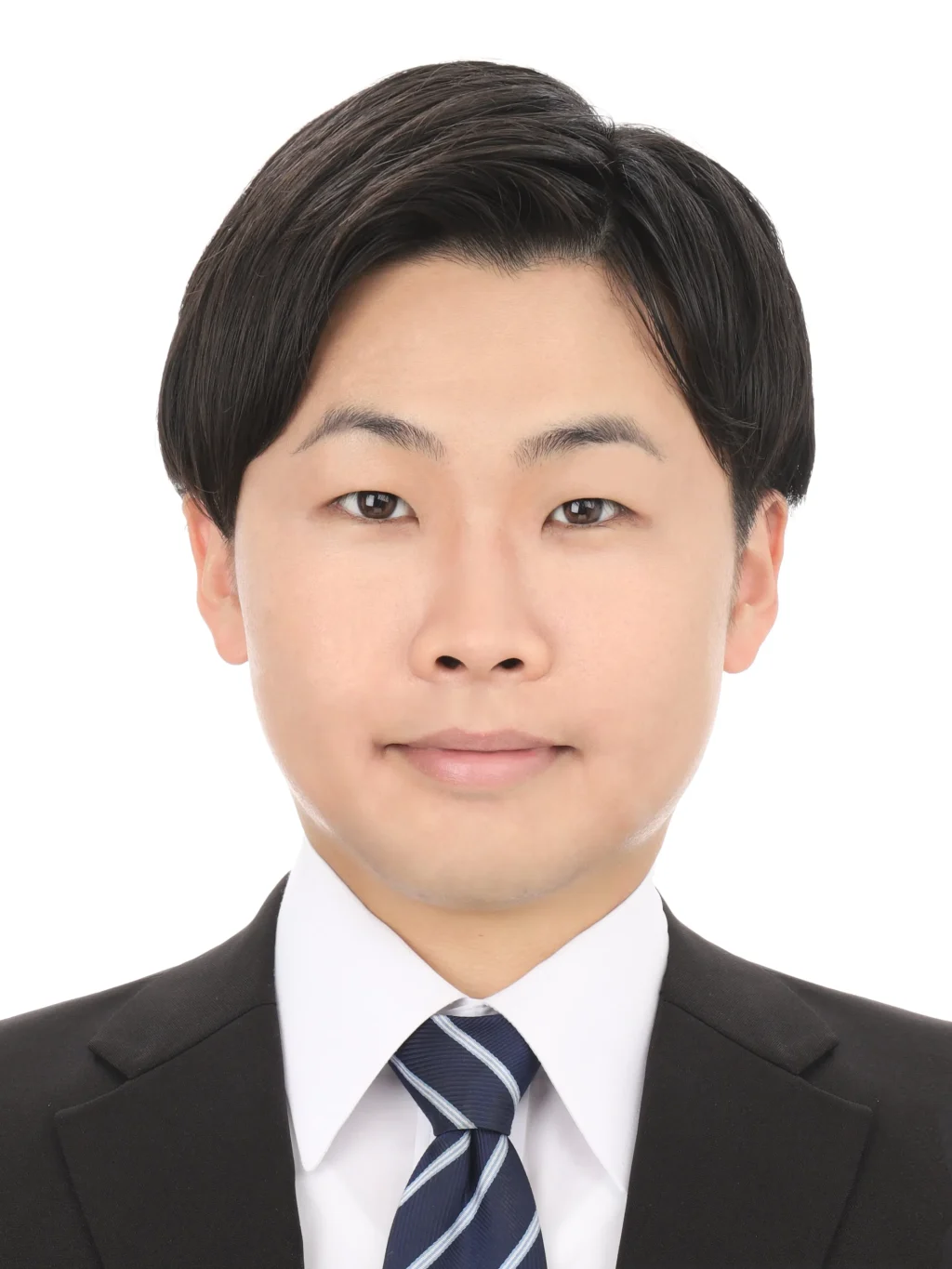 女子就活生のプロがヘアメイクして、撮影指導をした証明写真のアフター