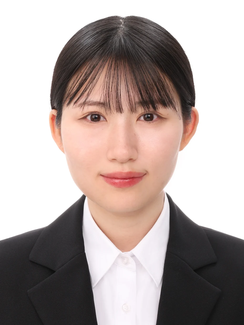 女子就活生のプロがヘアメイクして、撮影指導をした証明写真のアフター