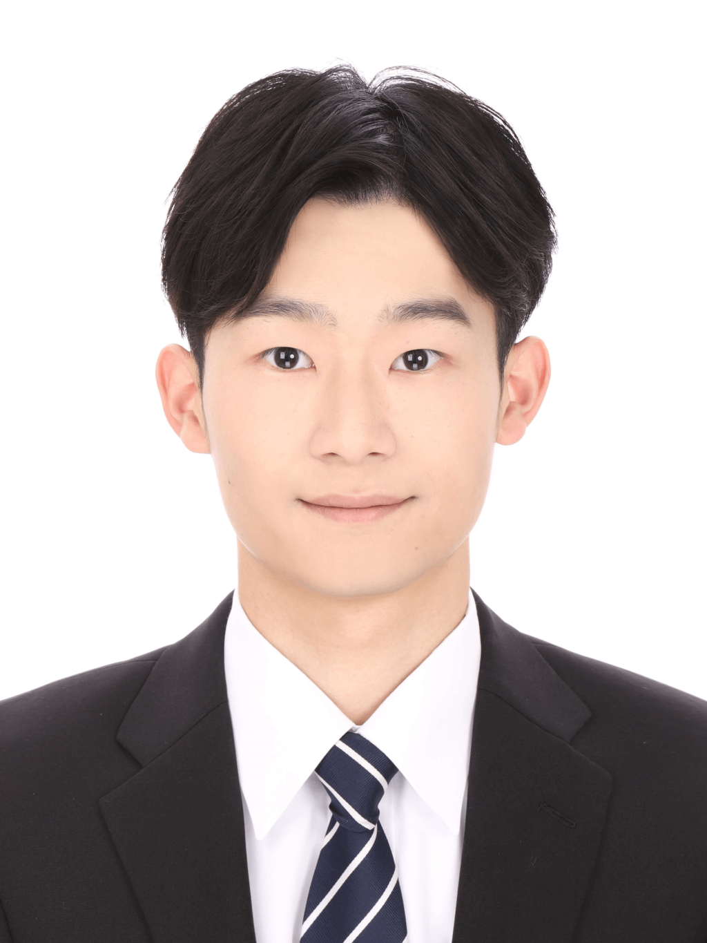 女子就活生のプロがヘアメイクして、撮影指導をした証明写真のアフター