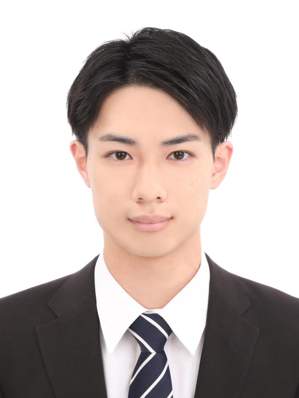 女子就活生のプロがヘアメイクして、撮影指導をした証明写真のアフター