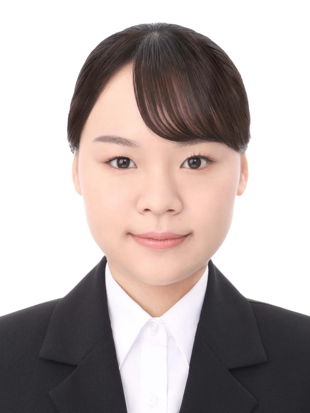 女子就活生のプロがヘアメイクして、撮影指導をした証明写真のアフター