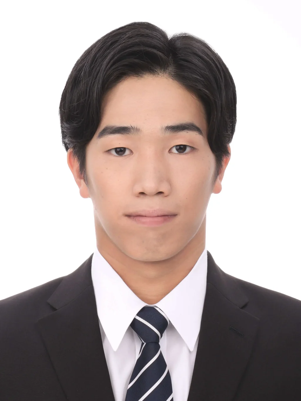 女子就活生のプロがヘアメイクして、撮影指導をした証明写真のアフター