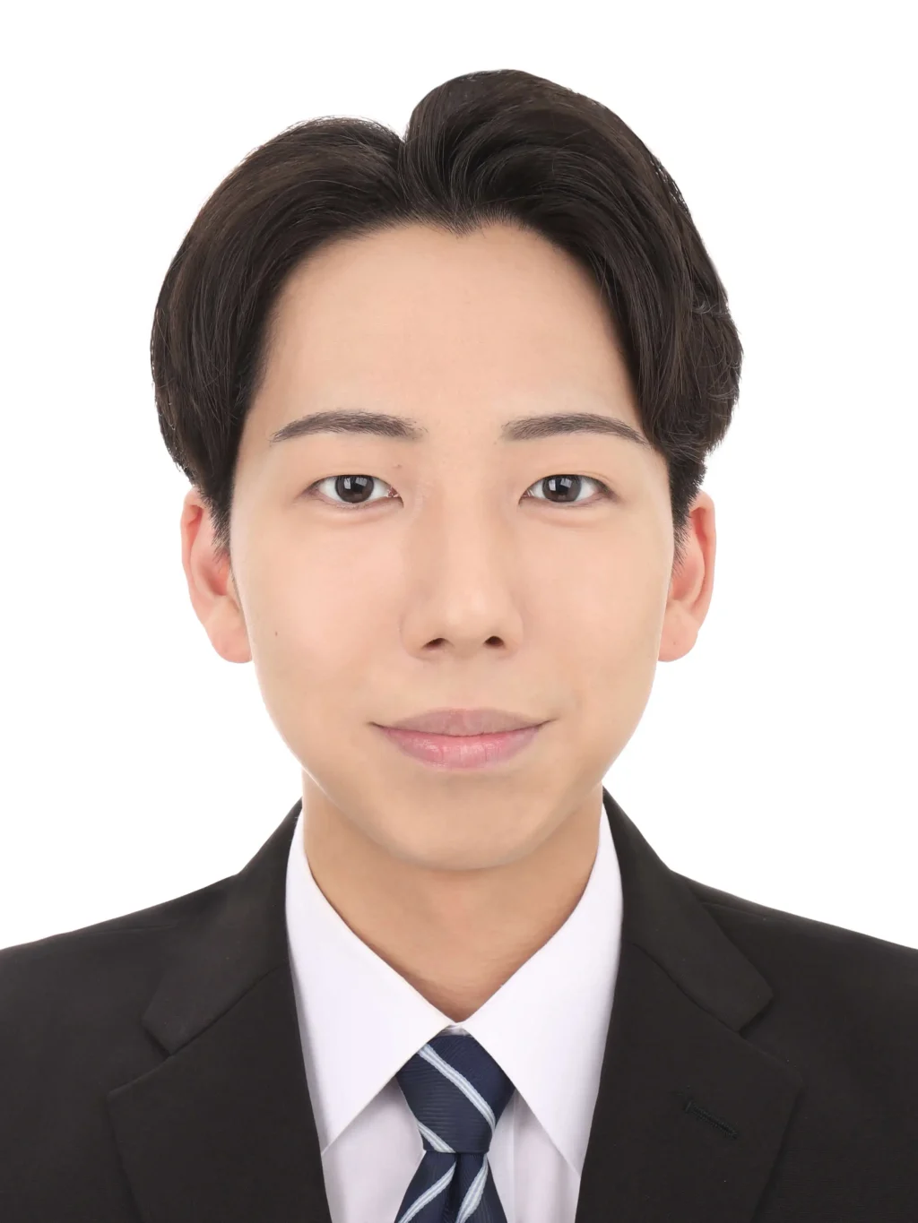 女子就活生のプロがヘアメイクして、撮影指導をした証明写真のアフター