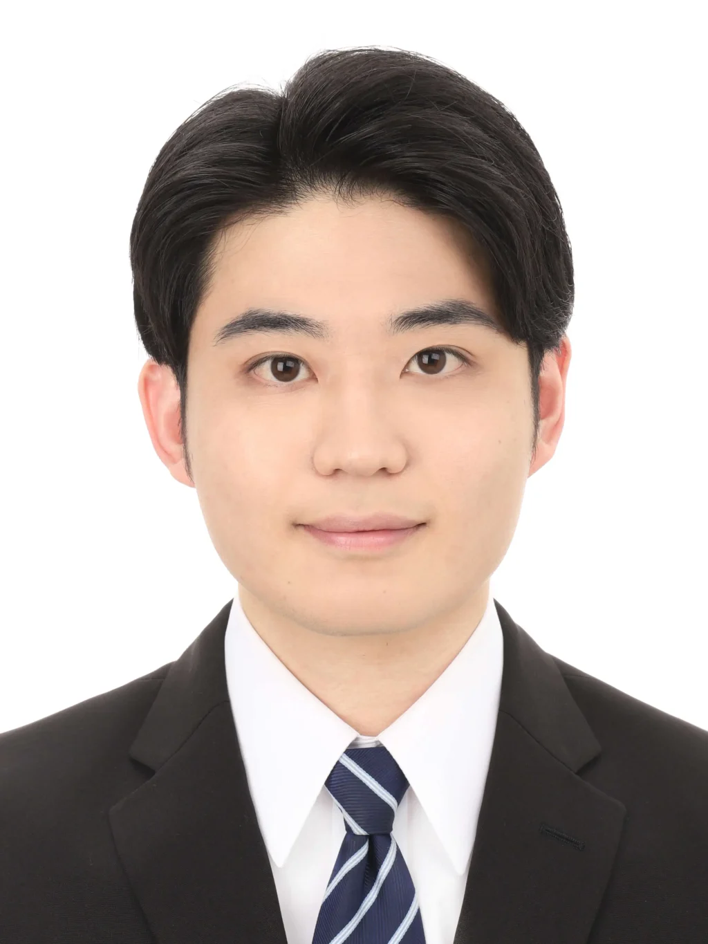 女子就活生のプロがヘアメイクして、撮影指導をした証明写真のアフター