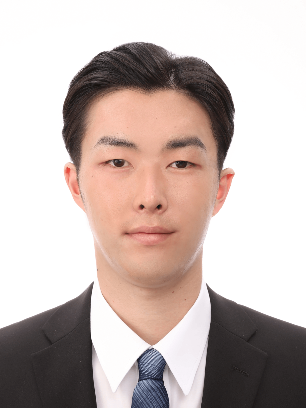 女子就活生のプロがヘアメイクして、撮影指導をした証明写真のアフター