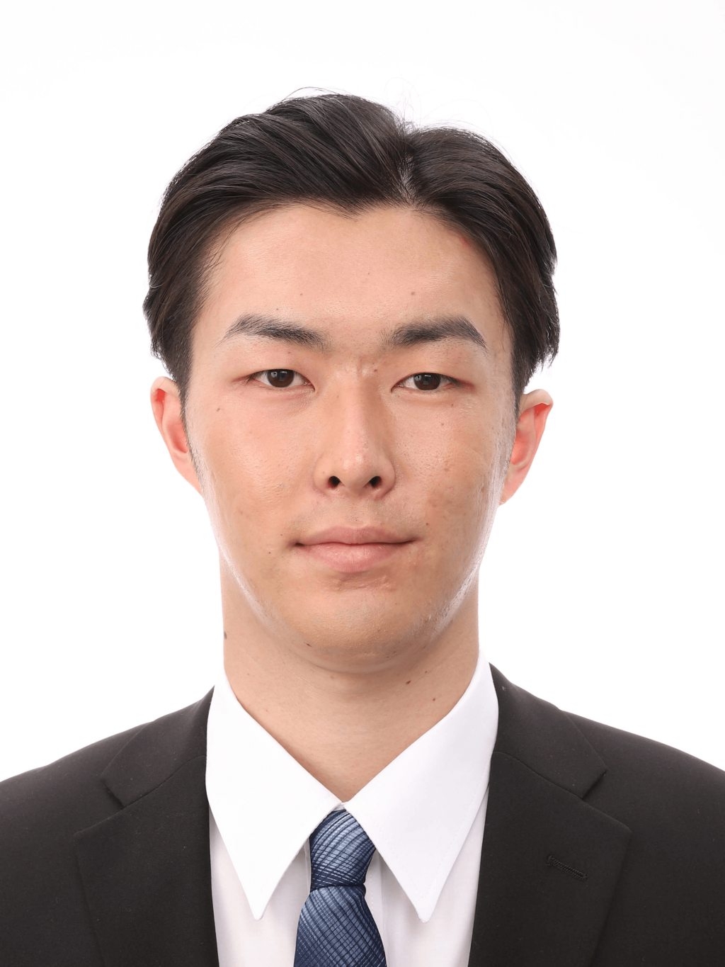 女子就活生の証明写真のビフォー