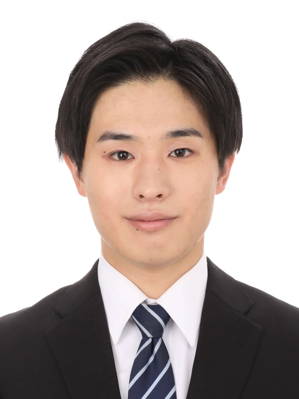 女子就活生の証明写真のビフォー