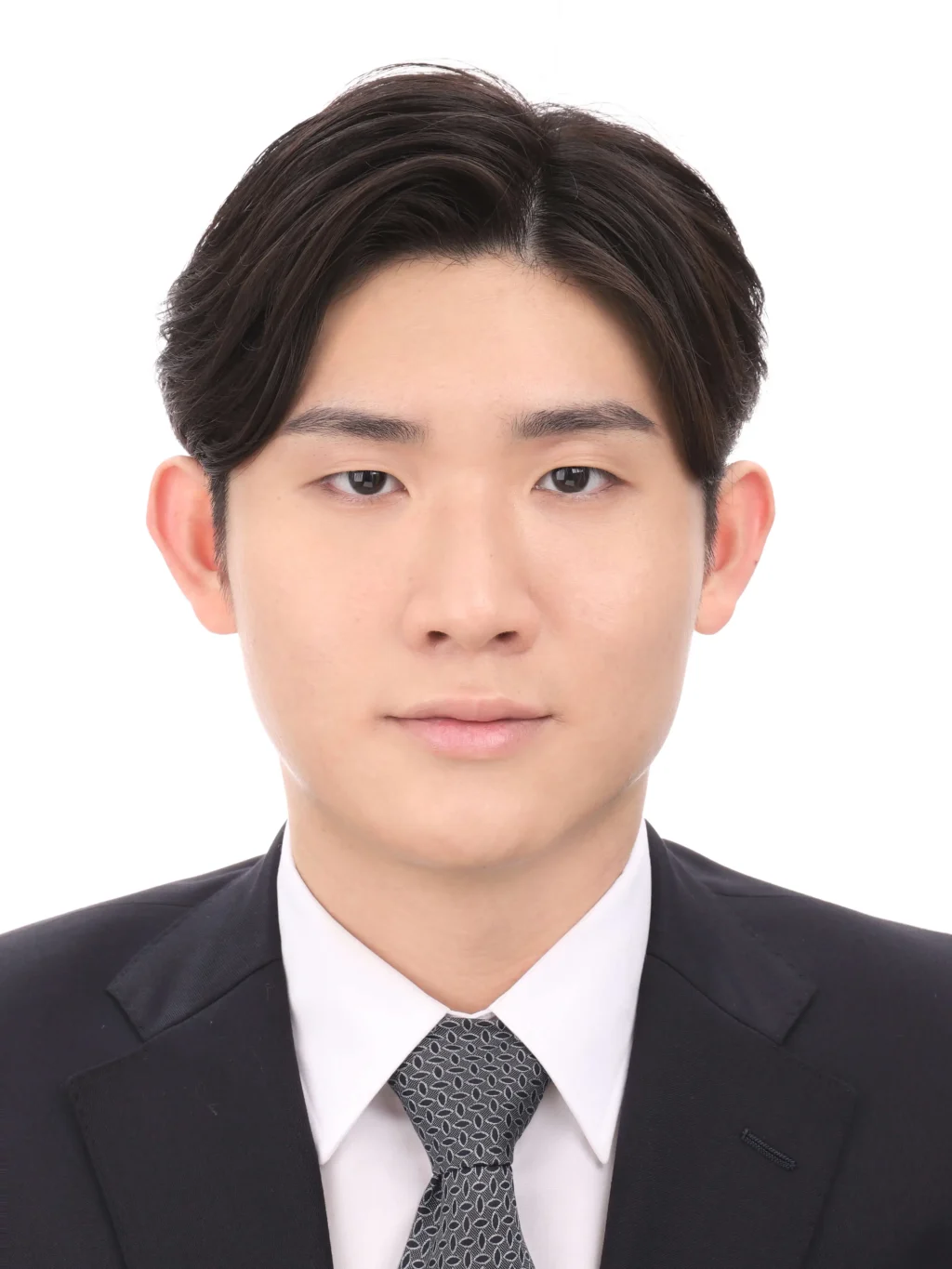 女子就活生のプロがヘアメイクして、撮影指導をした証明写真のアフター