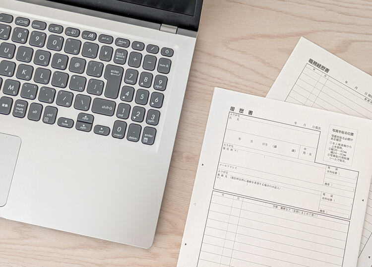 転職で必須な「証明写真データ」の準備方法｜適切なサイズ・容量も解説1