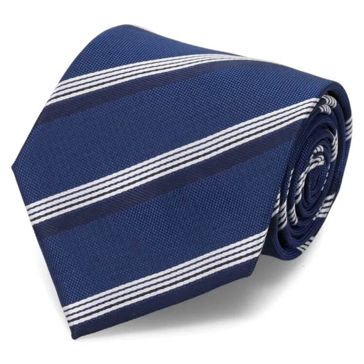 転職の証明写真は「ネクタイ」必須？選び方・結び方を詳しく解説10